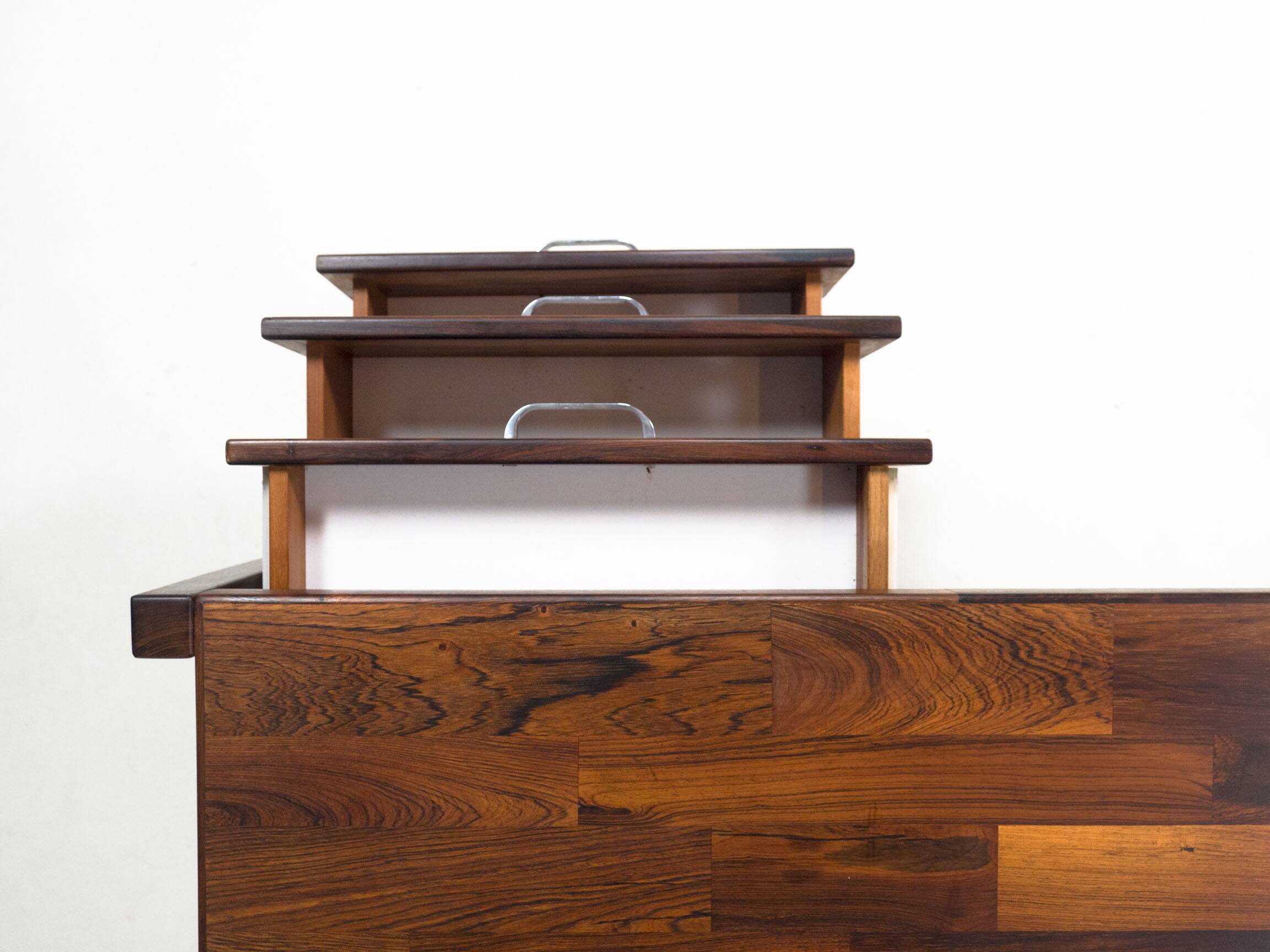 L’Atelier San Paolo rosewood writing desk by Jorge Zalszupin