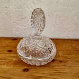 Ancienne bonbonnière en verre taillé