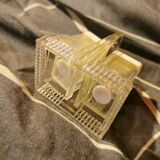Ancien saleron en matière plastique