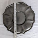Corolla-style pewter plate
