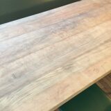Farm table