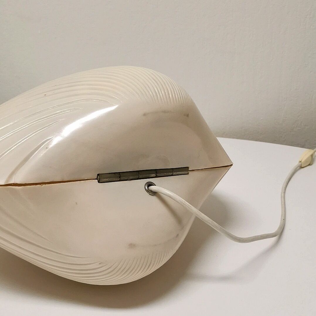 Shell lamp by Michèle Mahé, Diffusion Disderot, Roche Bobois distribution 1970