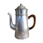 Aluminium and wooden handle coffee maker