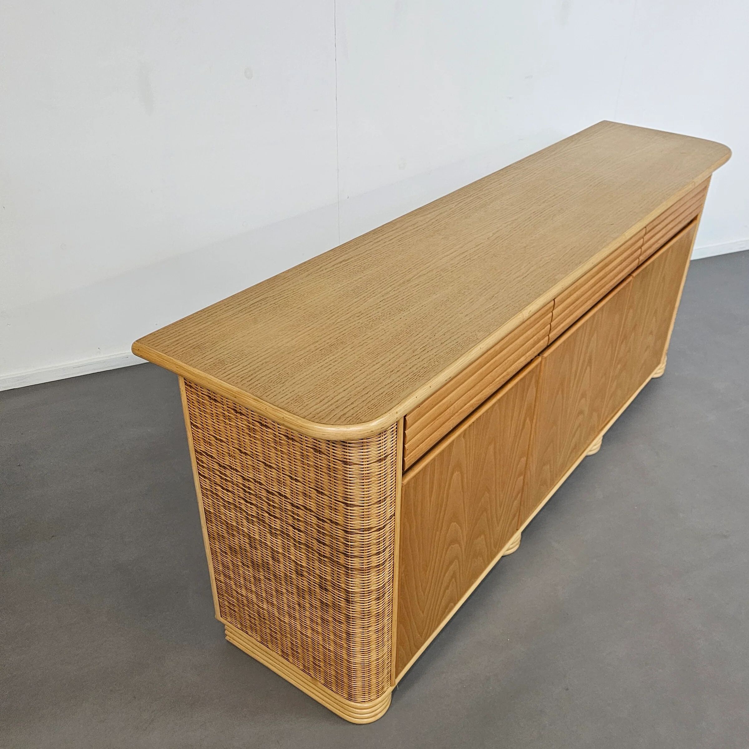 Wood / bamboo / rattan sideboard Roberti Rattan 1970s stunning condition