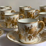 Coffee cup service in porcelain