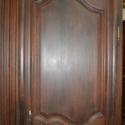 Oak closet façade