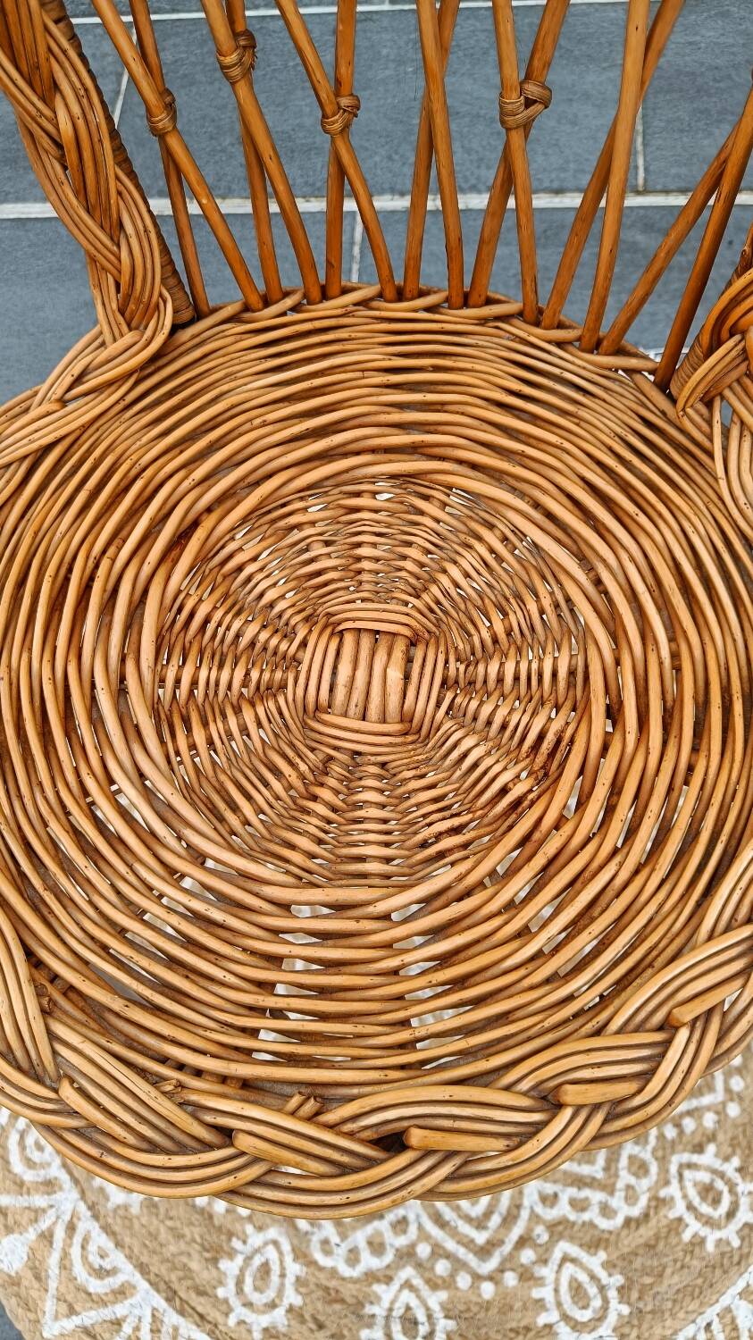 Chaise en rotin et métal