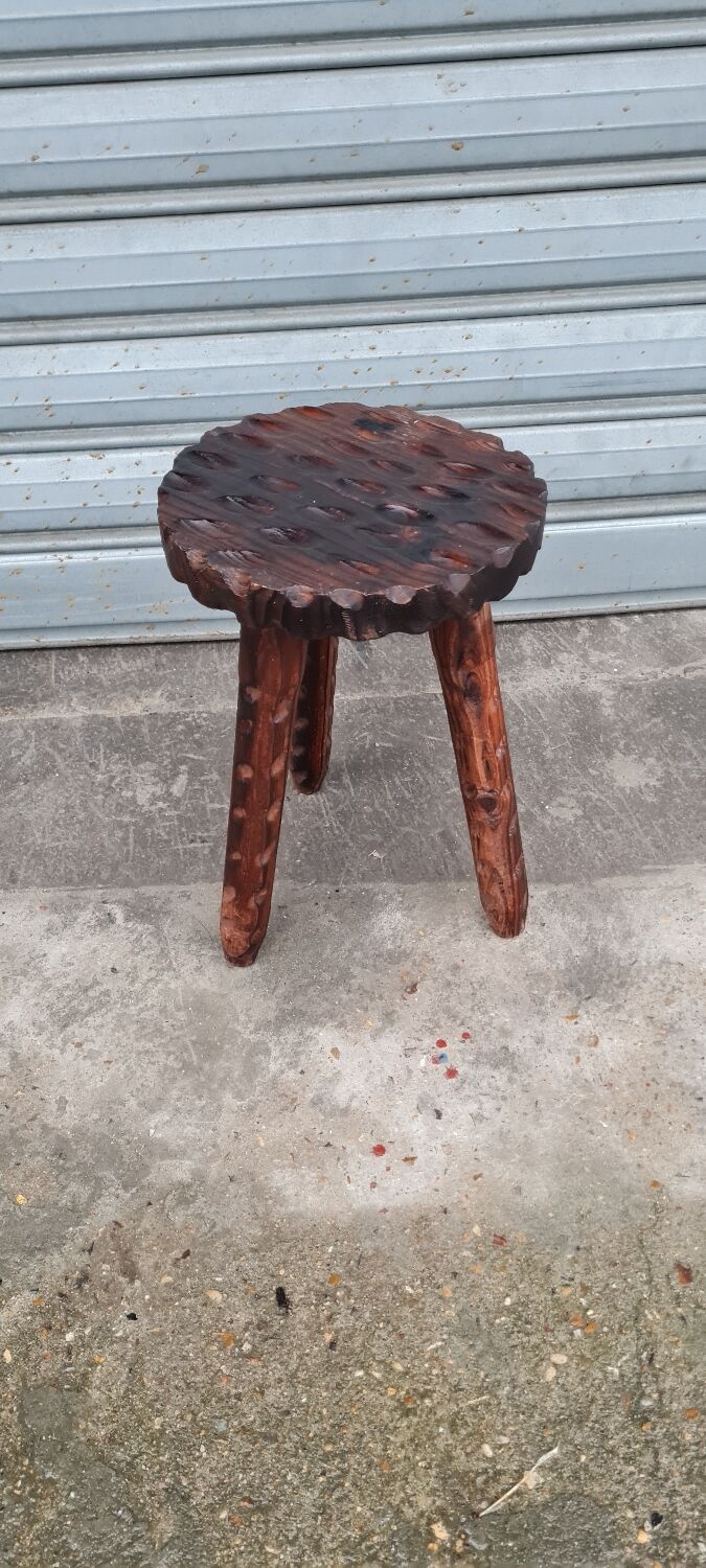 Tripod stool