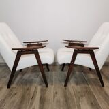 Paire de fauteuils par Jaroslav Smidek restaurés