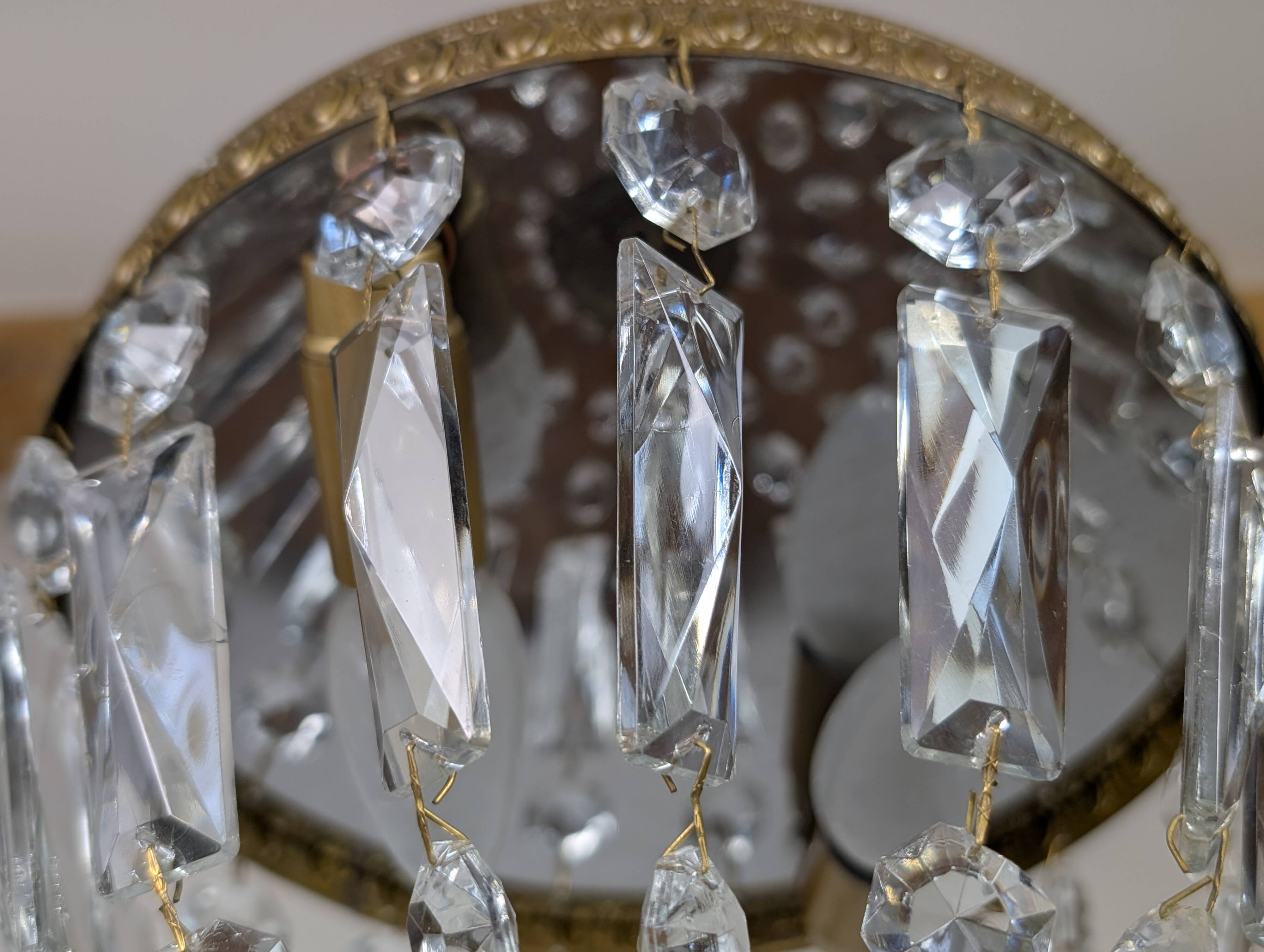 Ceiling light with tassels