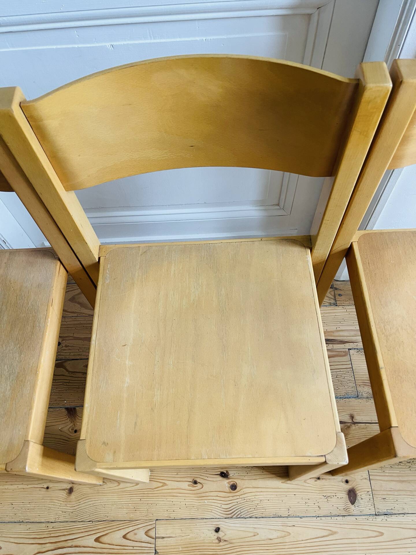 3 chaises scandinaves vintage en hêtre