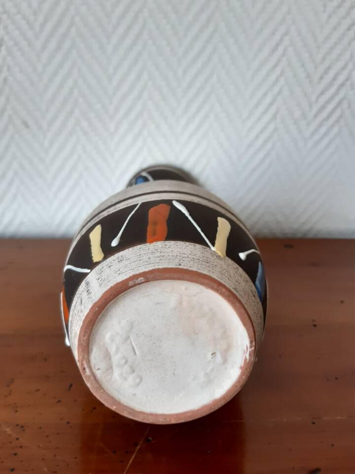 Graphic ceramic vase, West Germany, circa 1970