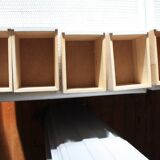 Small storage unit with drawers