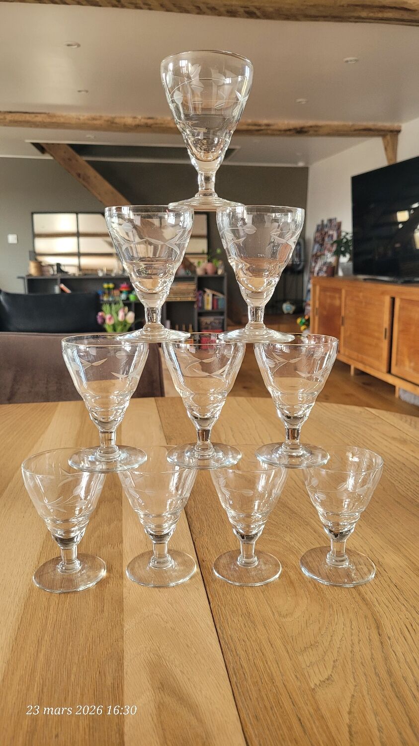 10 vintage wine glasses