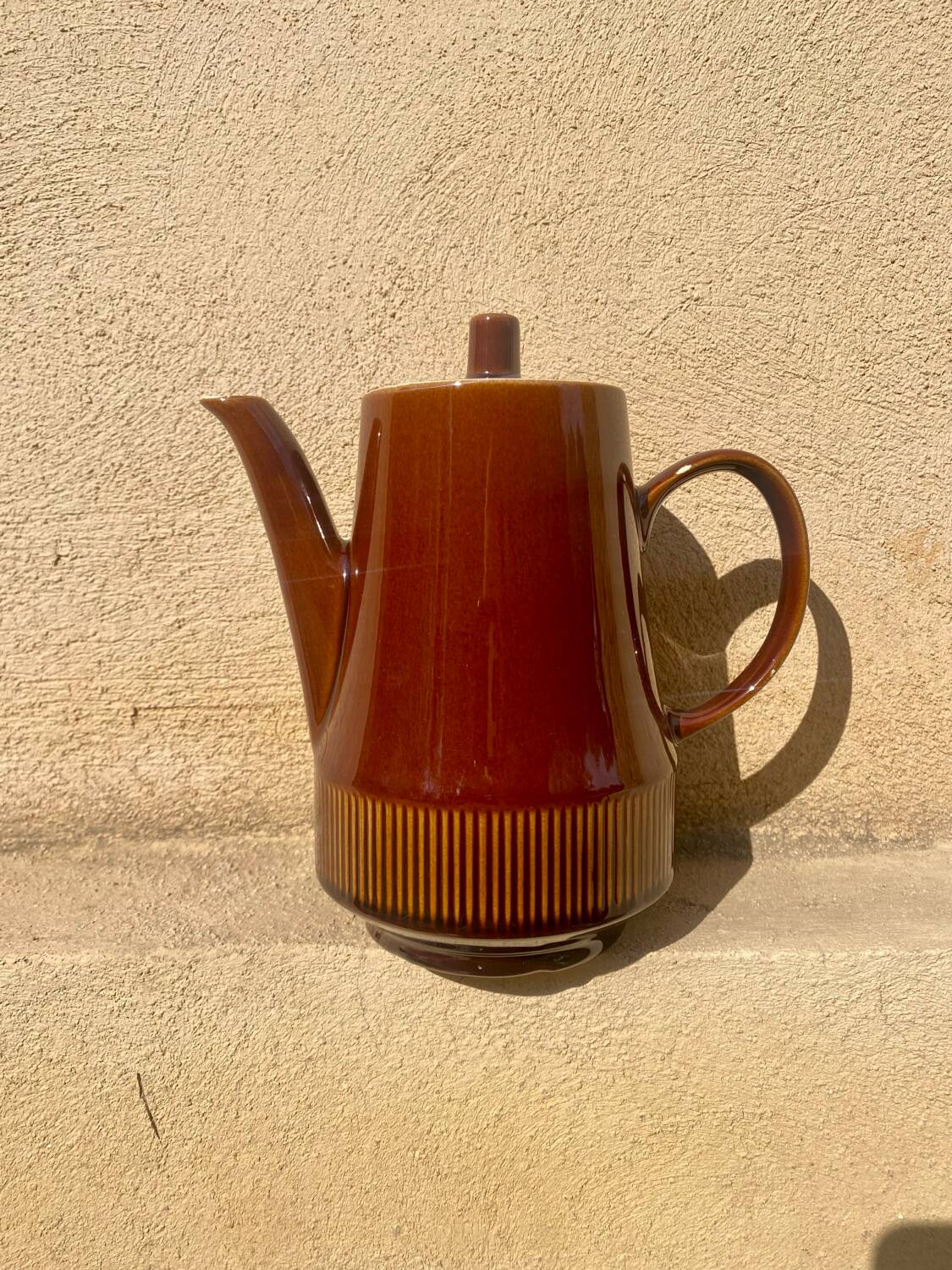 Brown vintage coffee maker