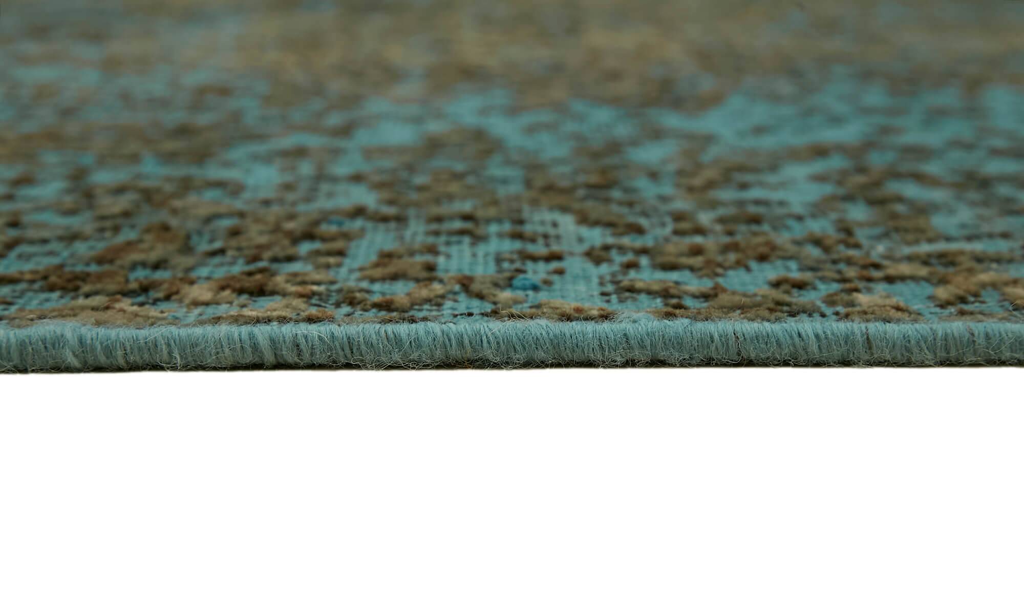 1970s 232 cm x 319 cm turquoise wool carpet