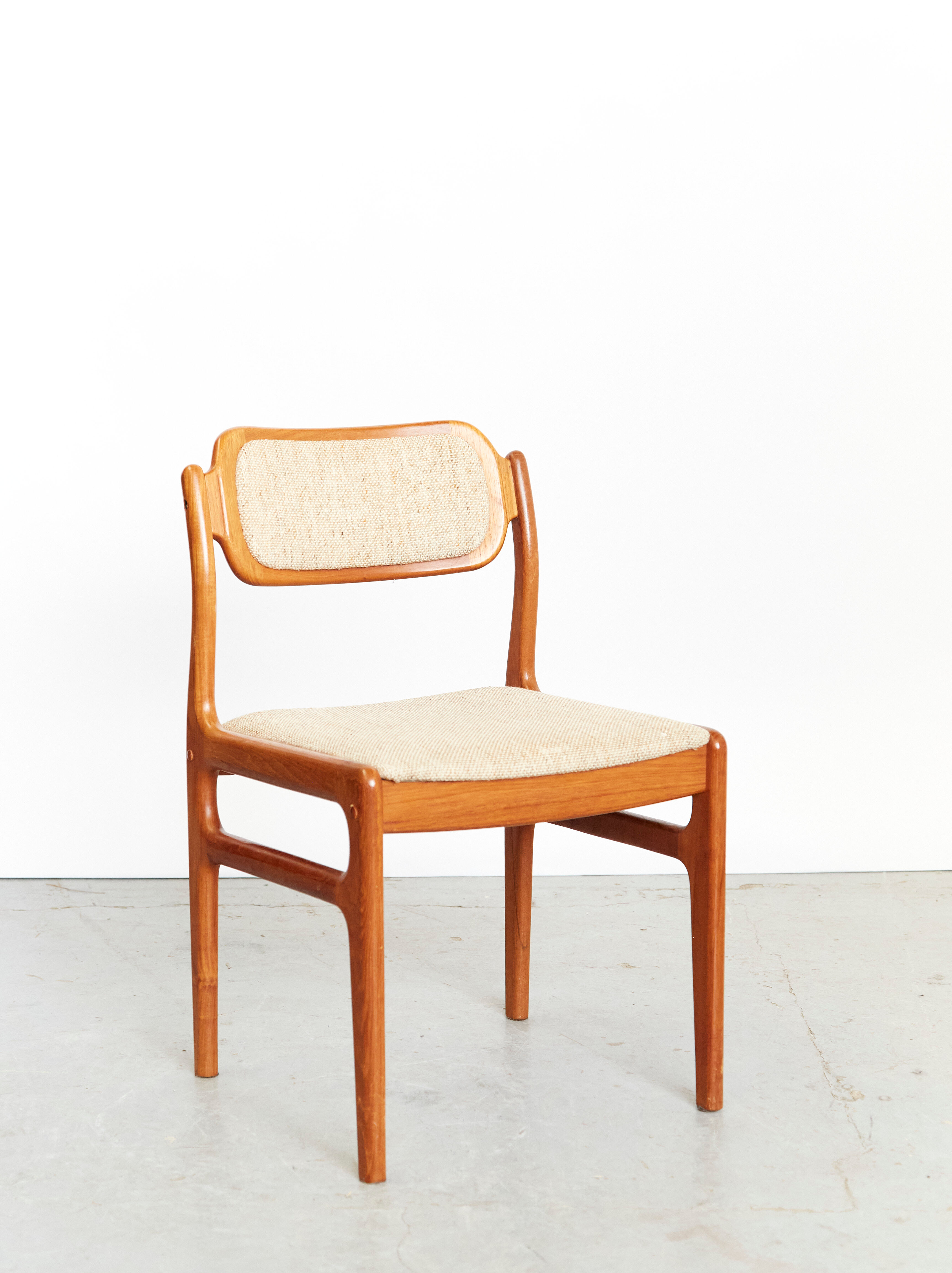 Johannes Andersen teak dining chairs for Uldum