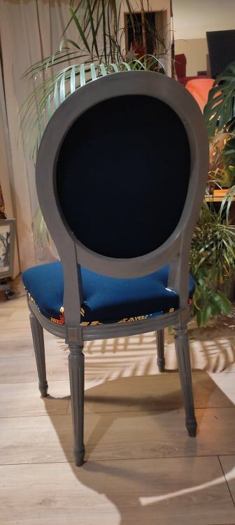 Chaise médaillon Louis XVI