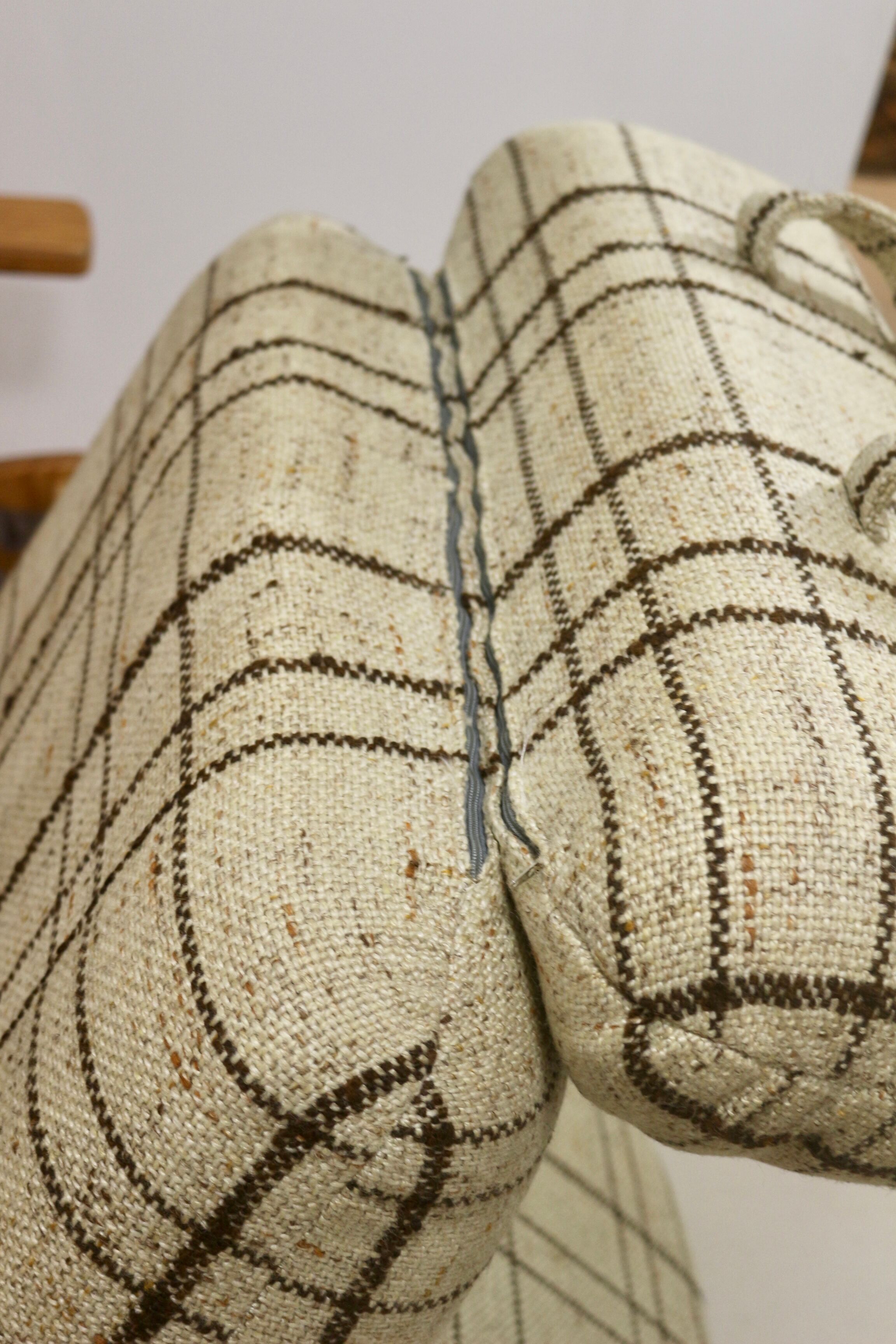 Sofa 2 places convertible into armchairs year 70-80 Solid pine.