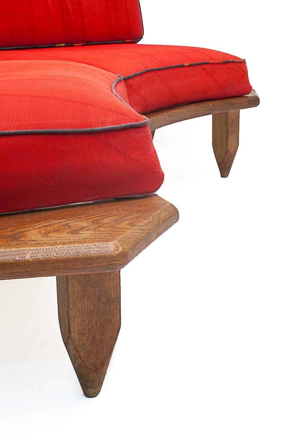 Guillerme and Chambron curved bench