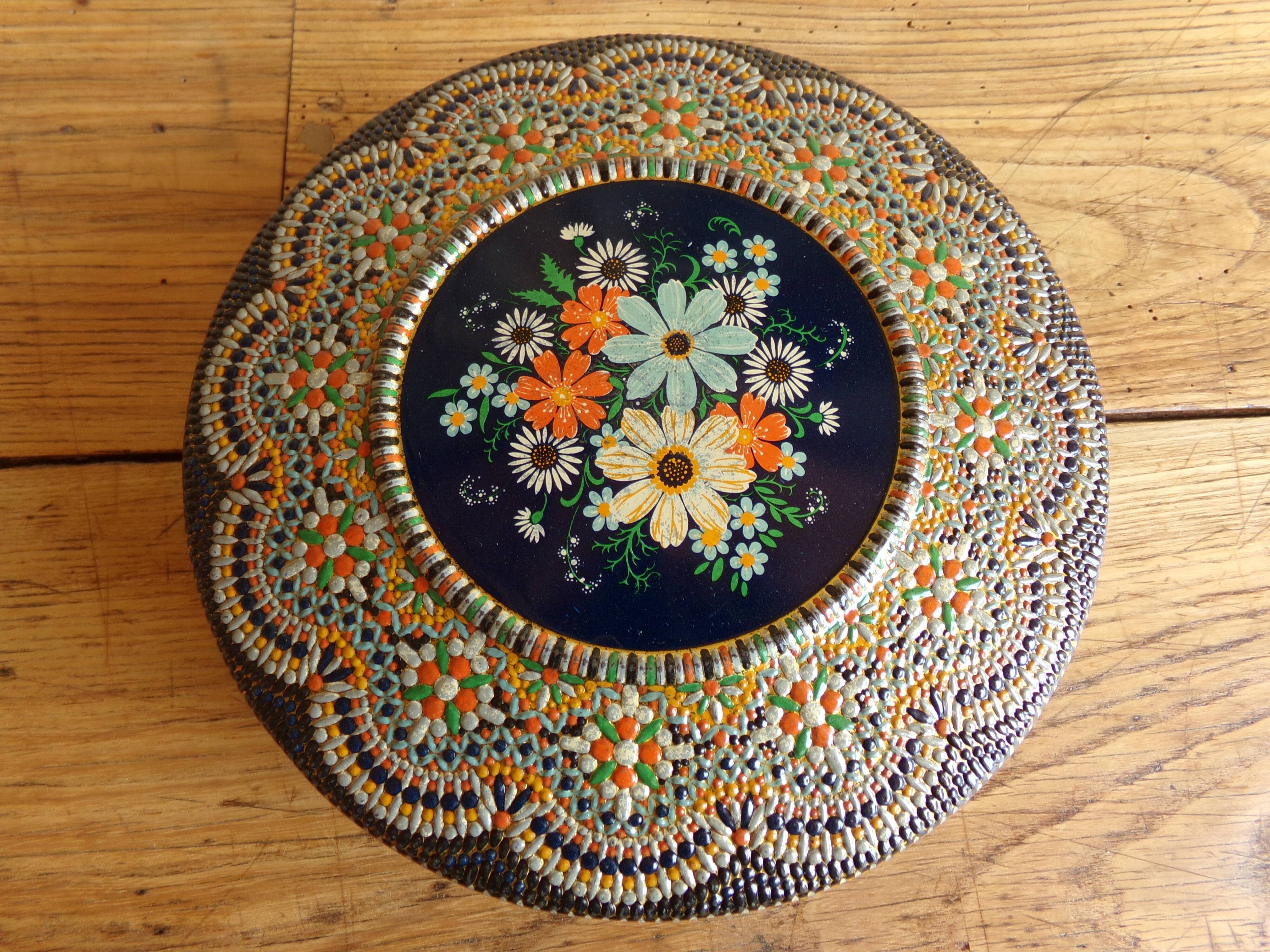 Old metal cookie box floral pattern 40s/50s