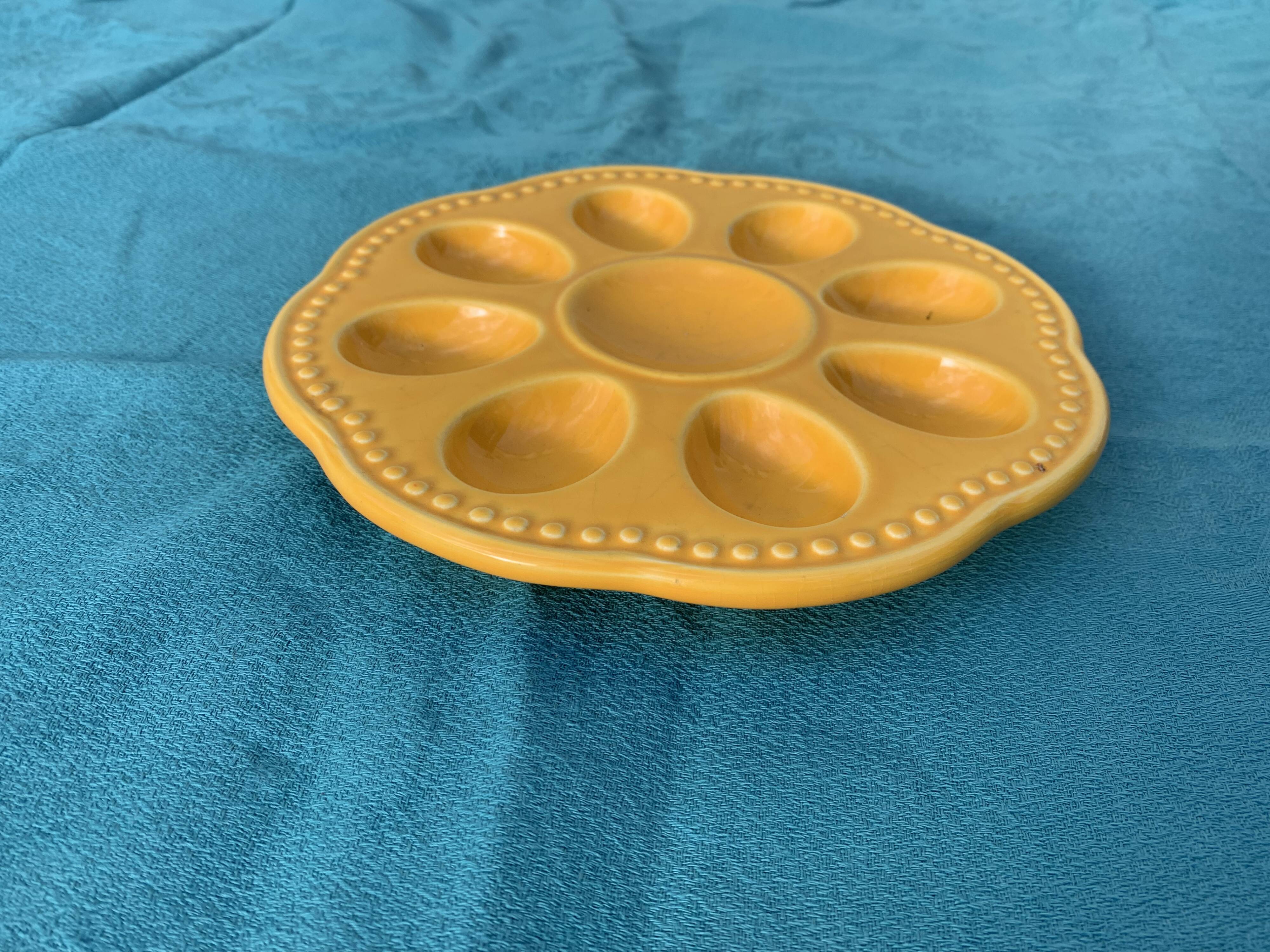 Flat plate, for 8 eggs in glazed ceramic slurry vintage yellow slip