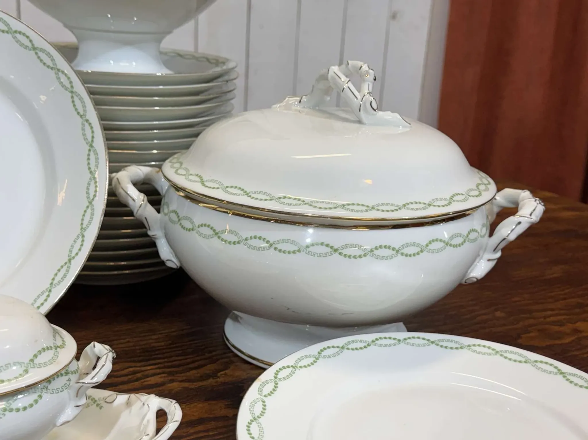 Table service in Limoges porcelain J.B Tricard and Co.