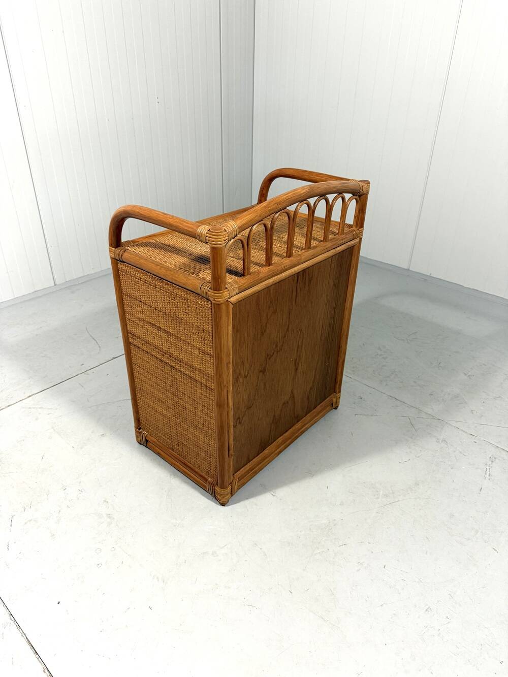 Rattan chest of drawers bedside table 1980’s