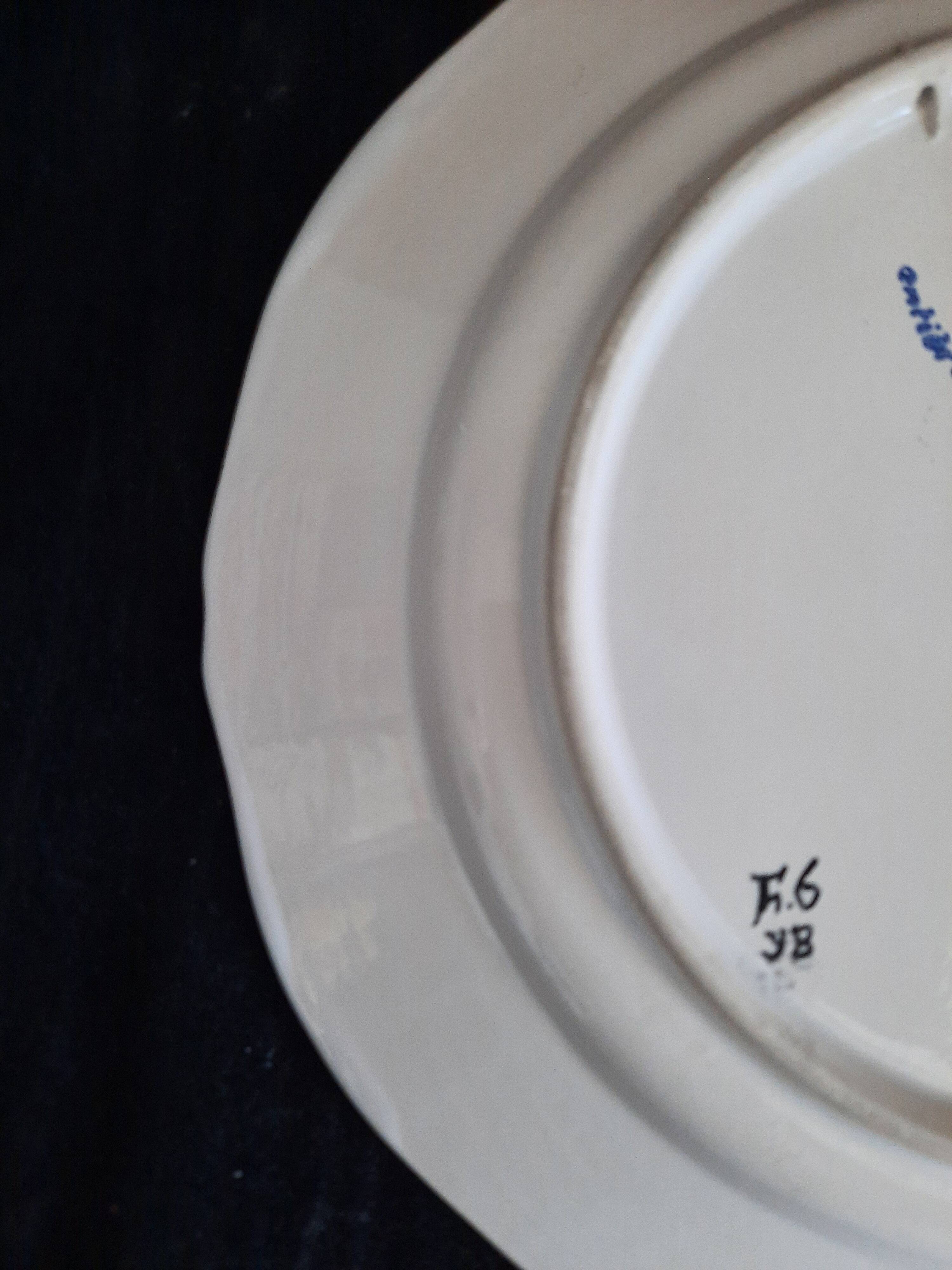 Old flat plate faience henriot quimper basket of flowers decor