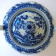 Covered sweetener with two handles in Japanese porcelain with blue camaïeu decoration