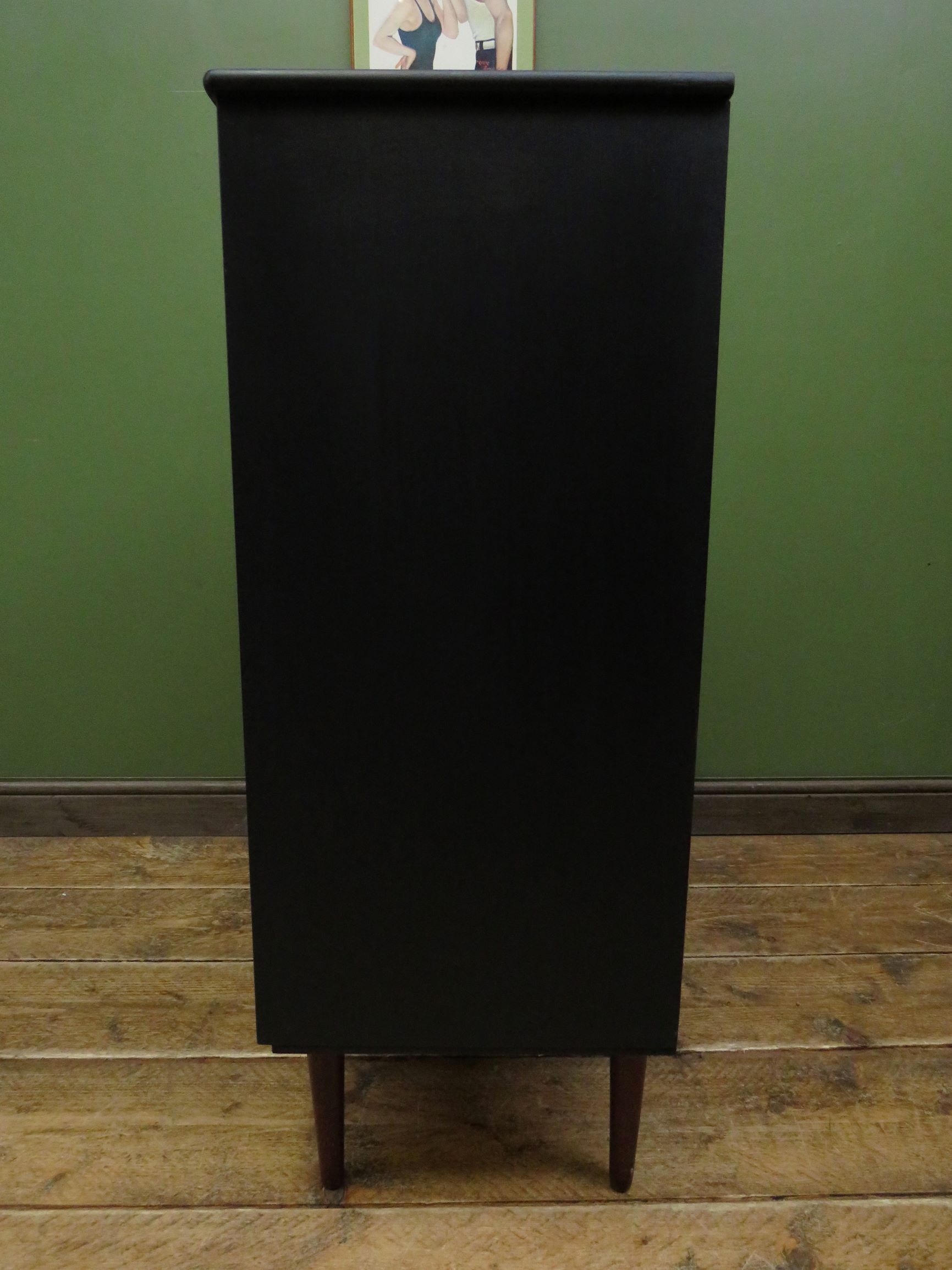 Commode vintage