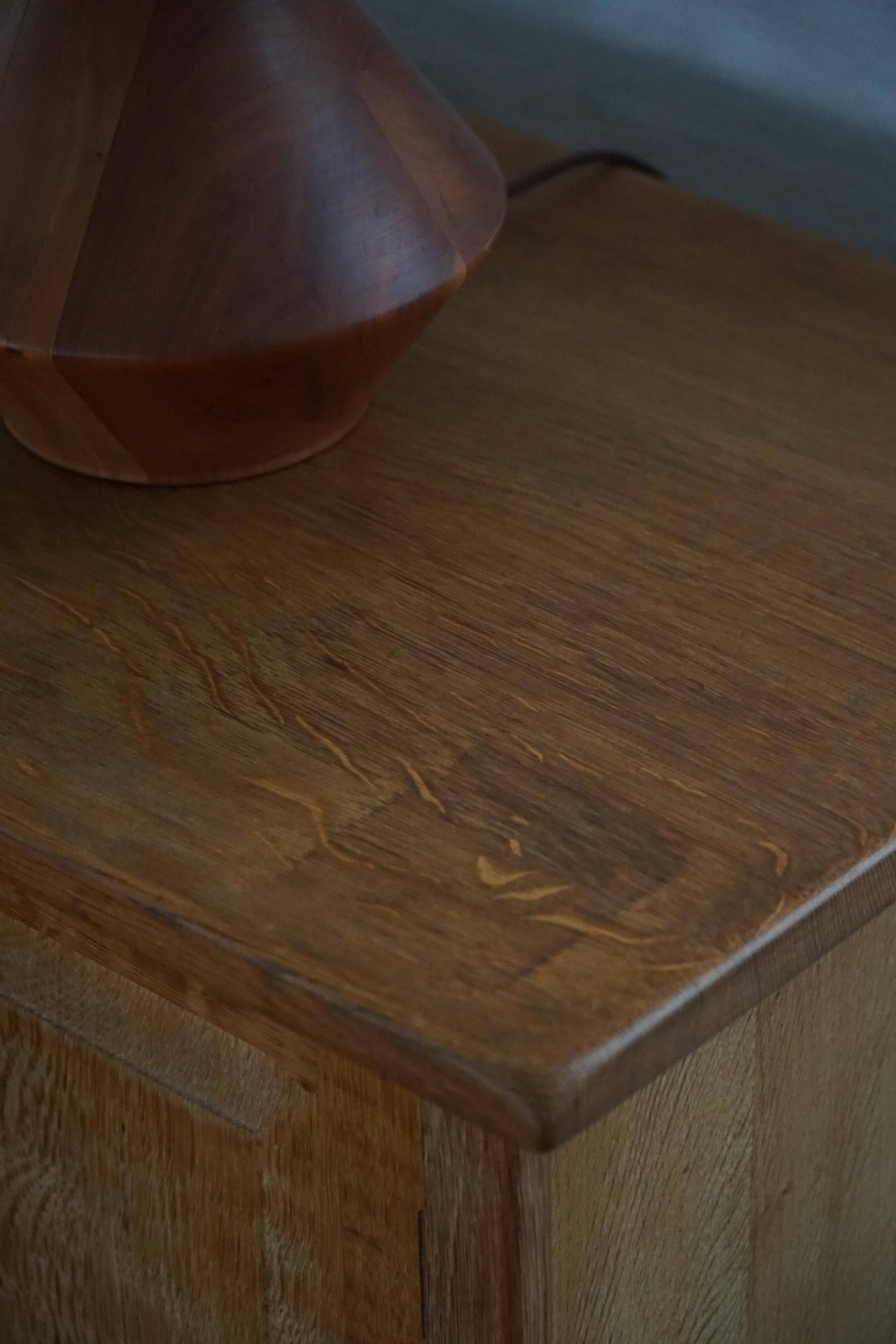 Low oak sideboard, mid-century modern, made by a Danish cabinetmaker, 1960s.