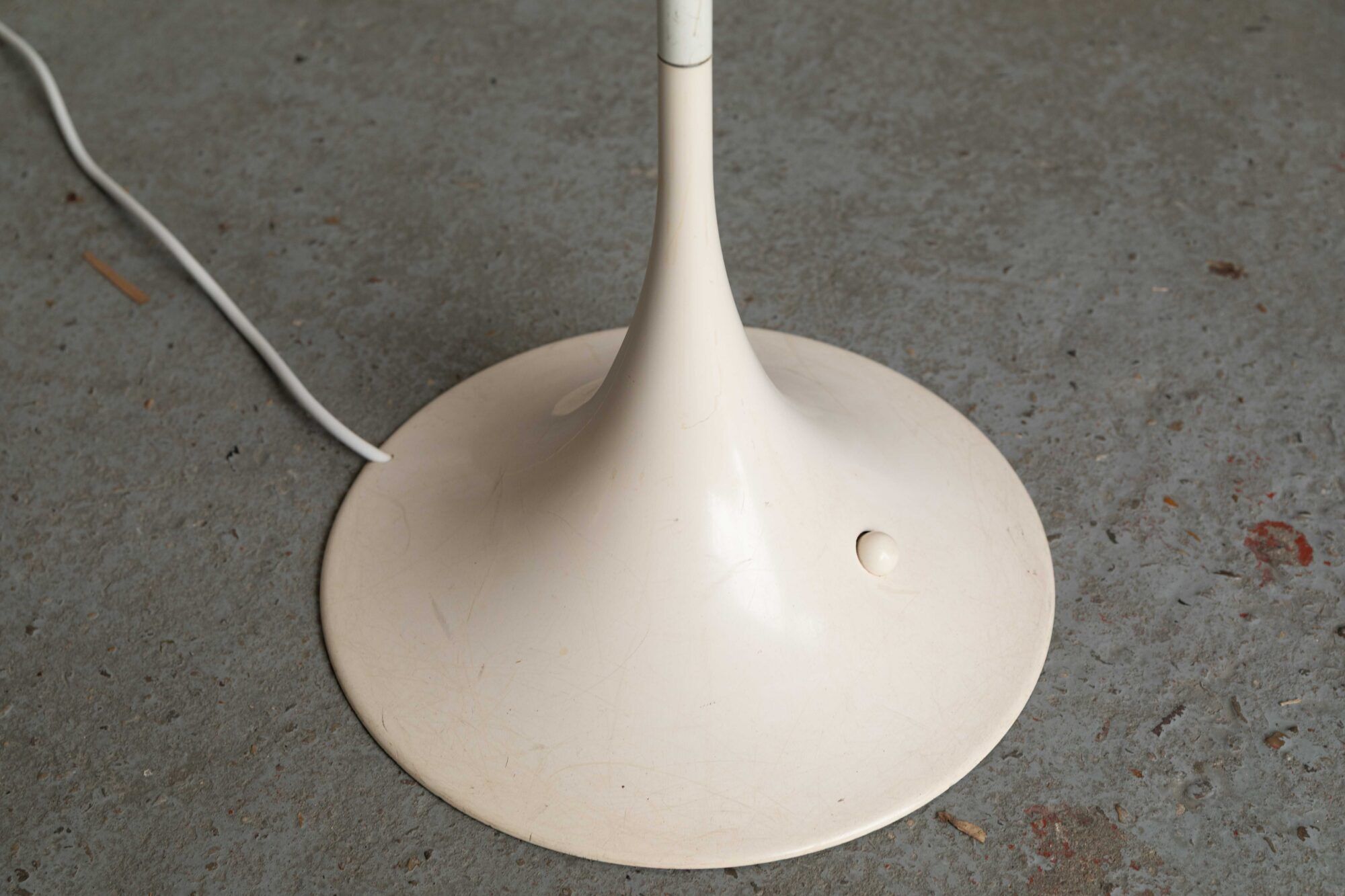 Lampe sur pied 'Panthella' de Verner Panton