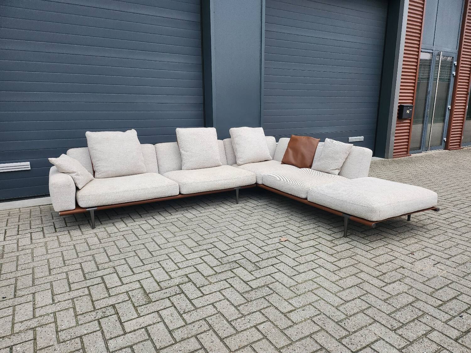 Poltrona Frau corner sofa - Let it be -