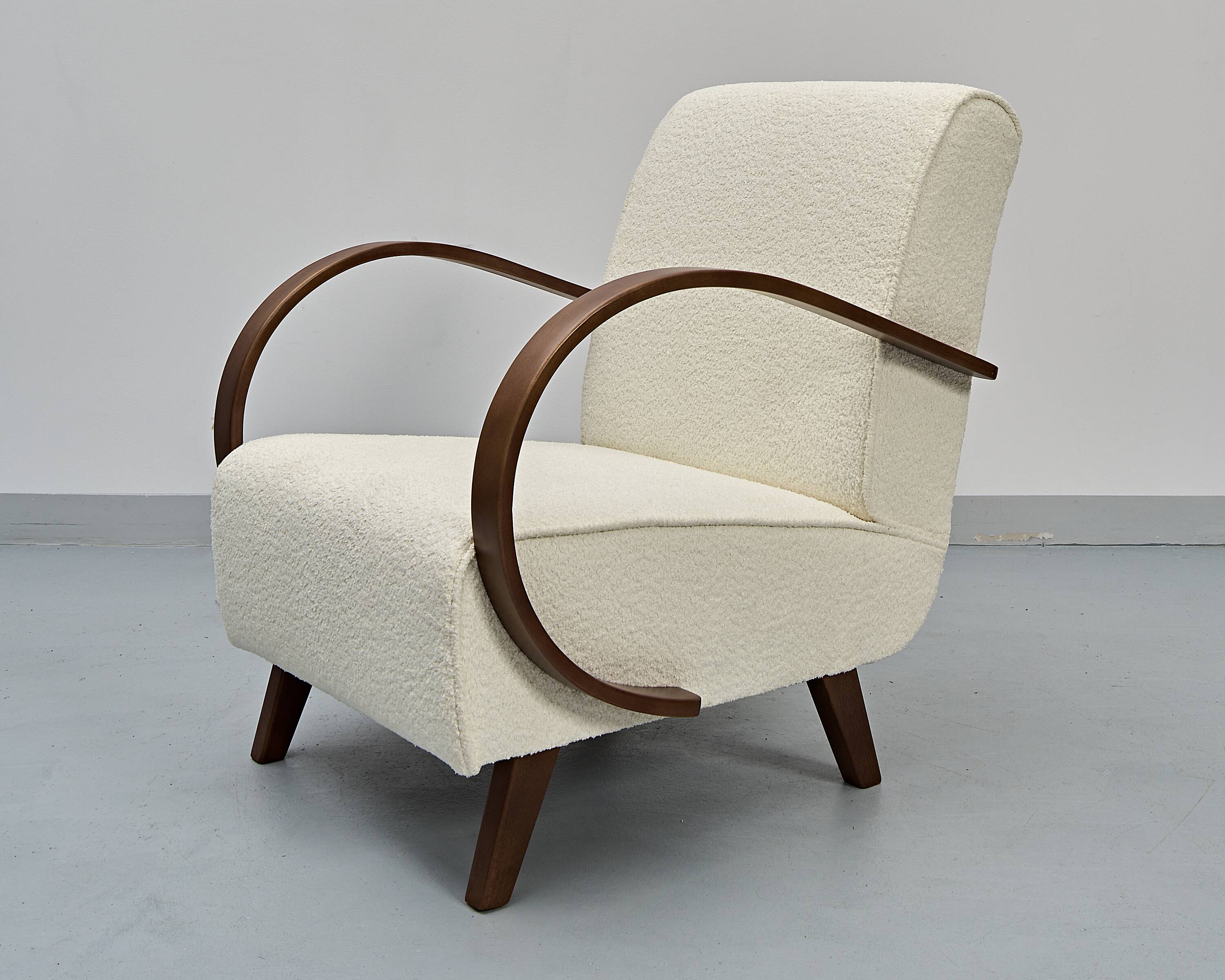 Loop chairs type C attributed to Jindřich Halabala, 1930s, set of 2