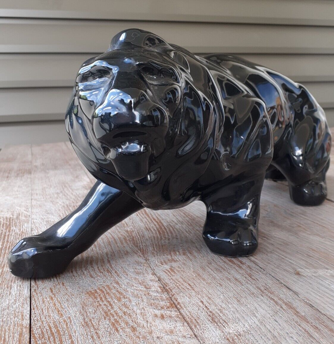 Black Lion In earthenware