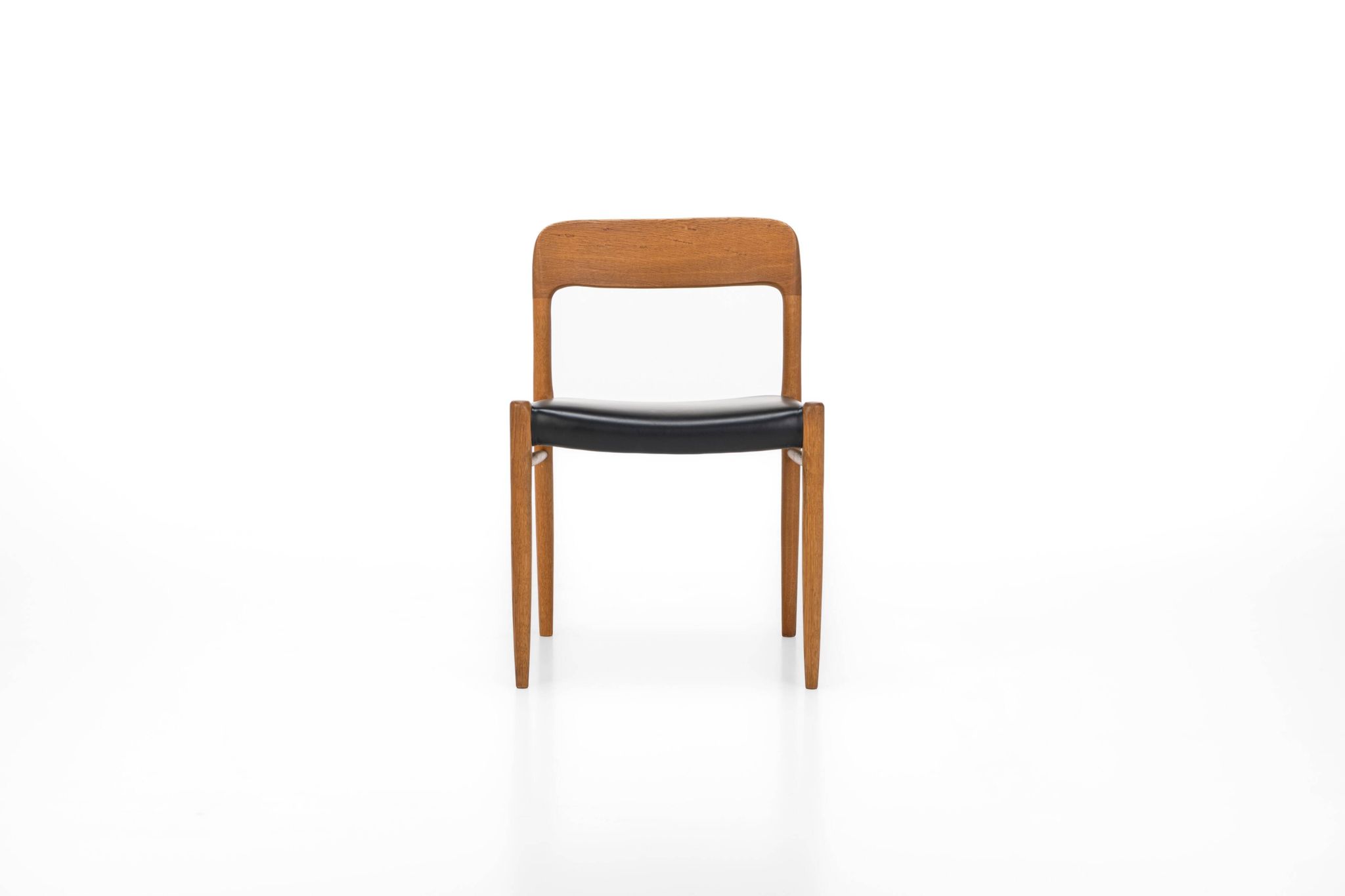 Set of 6 dining chairs by Niels O. Møller, Model 75