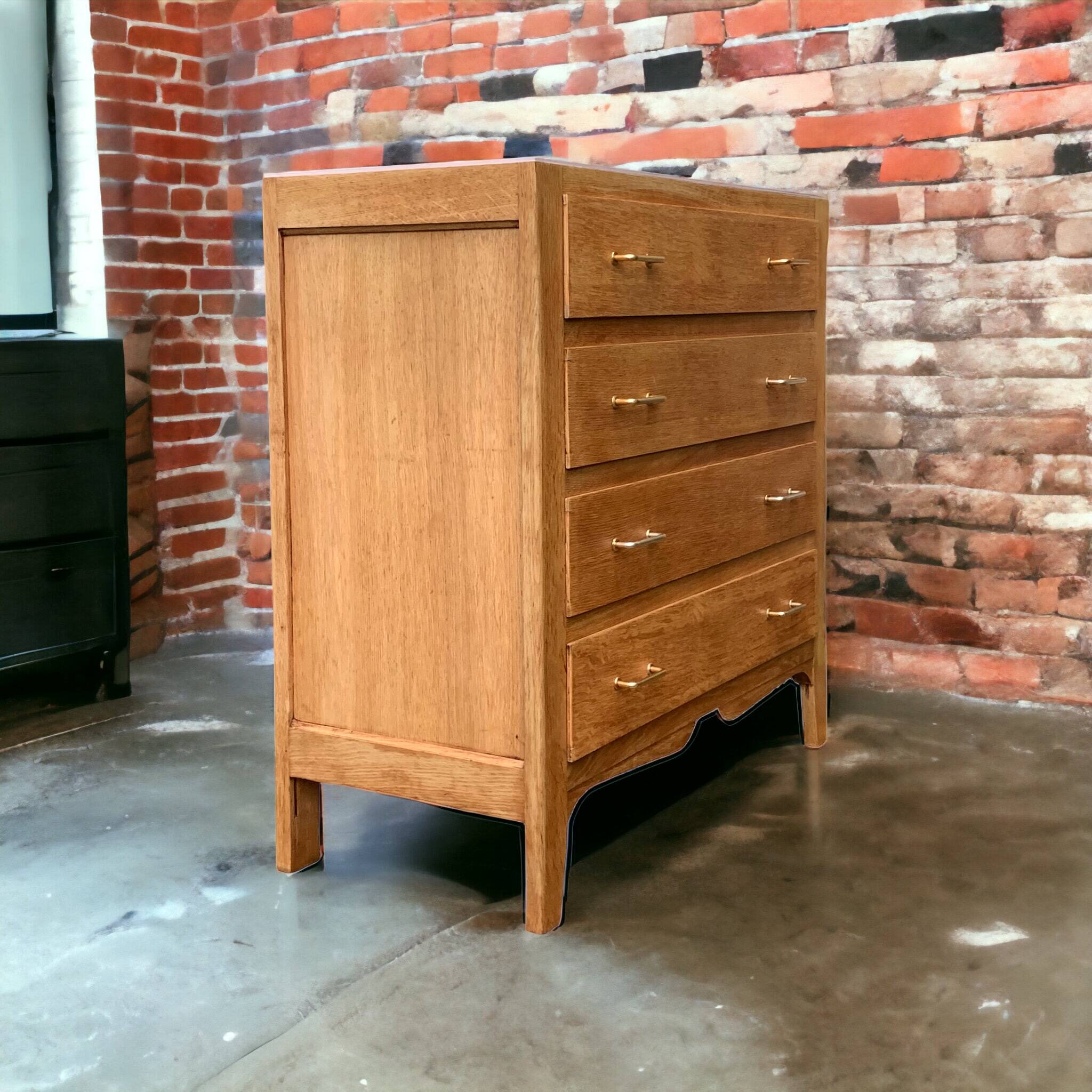 Vintage chest of drawers in solid raw oak 1950