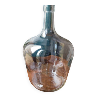 Transparent demijohn vase