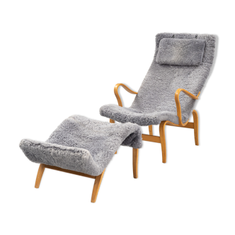 Relaxing chair Pernilla with ottoman by Bruno Mathsson, Sweden