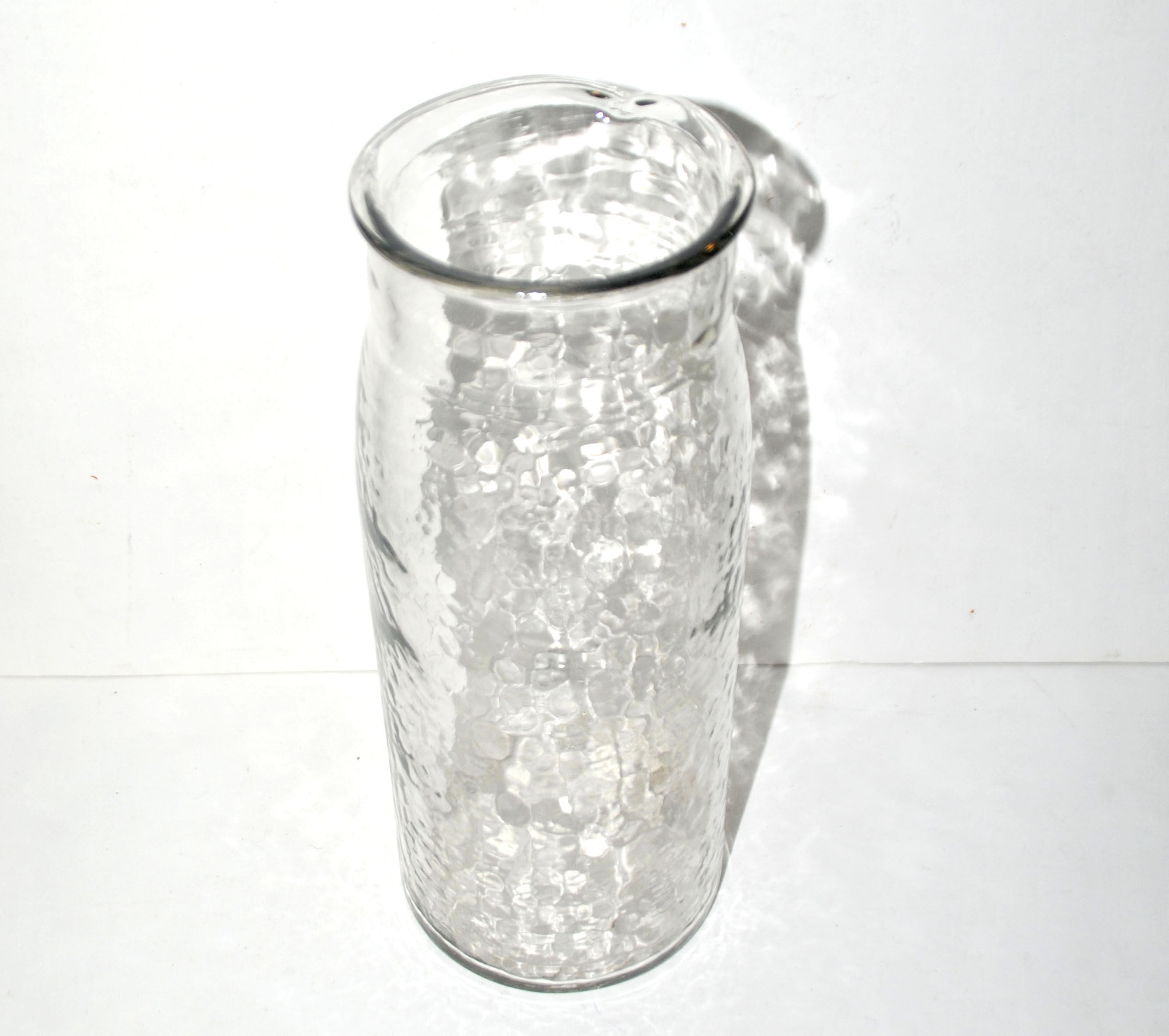Vintage water pitcher in hammered moulded glass 25cm