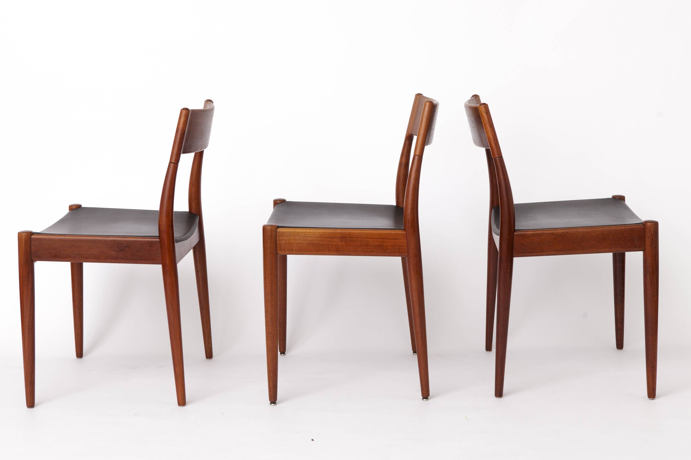 6 of 8 Vintage Danish Dining Chairs, Arne Hovmand-Olsen for Mogens Kold