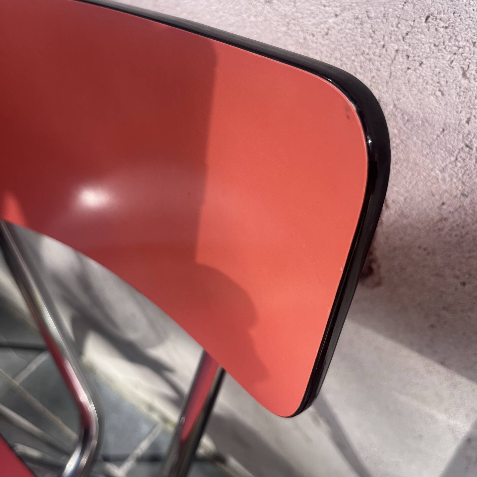 4 chaises en formica
