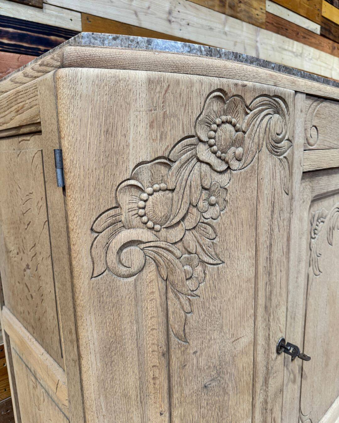 Art Deco buffet in sandblasted solid oak
