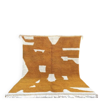 Traditional handmade Beni Ouraine rug, size 150 x 250 cm, orange