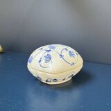 Rare boîte coquillage en porcelaine blanc & bleu