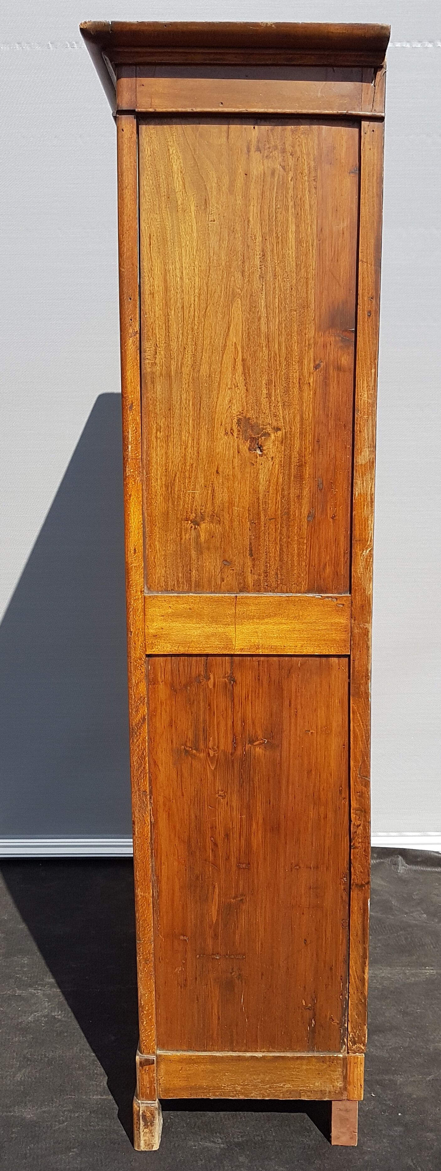 Library "in its own juice"