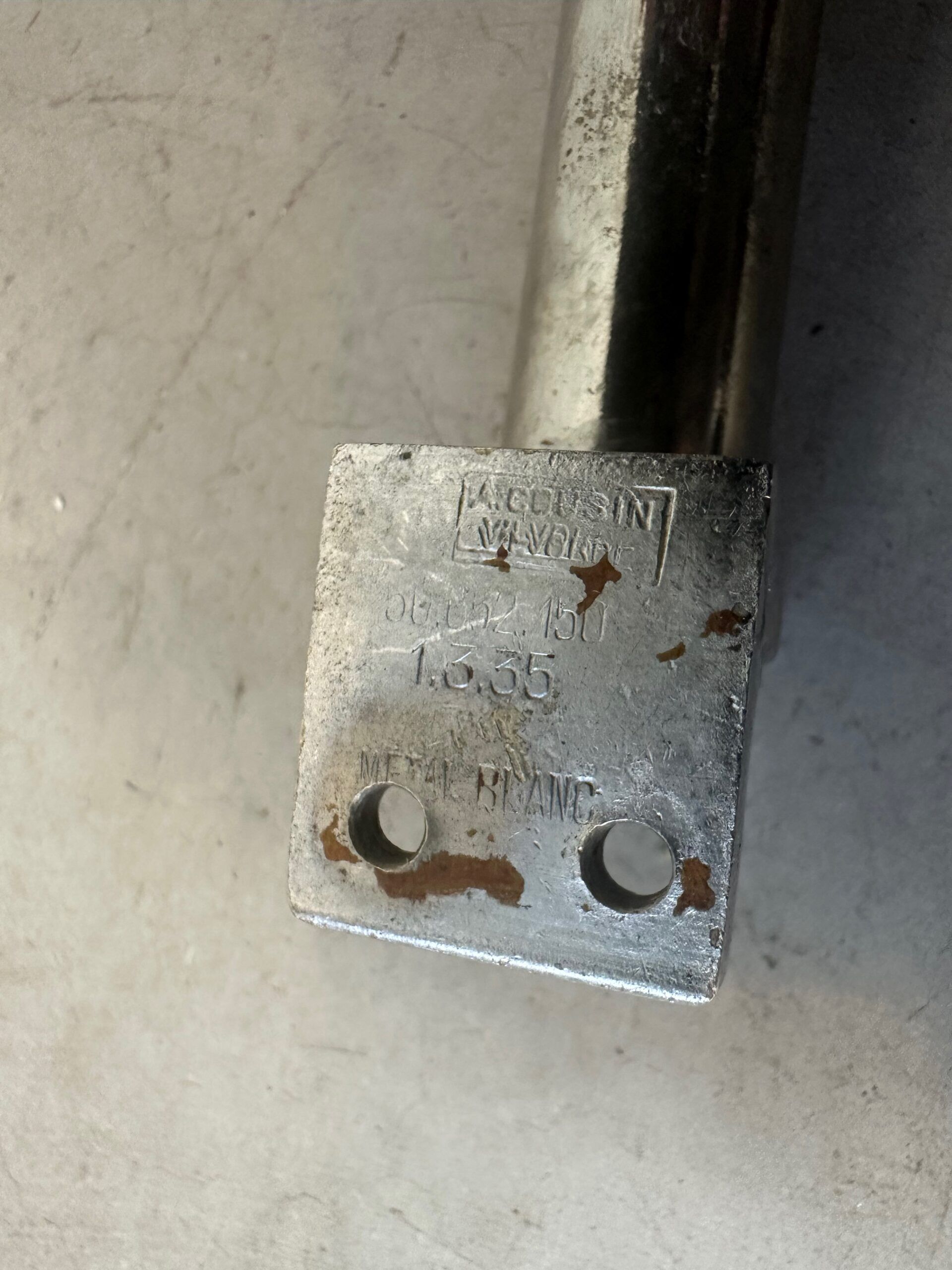 Art Deco coat rack (type 3) NMBS – Henry van de Velde
