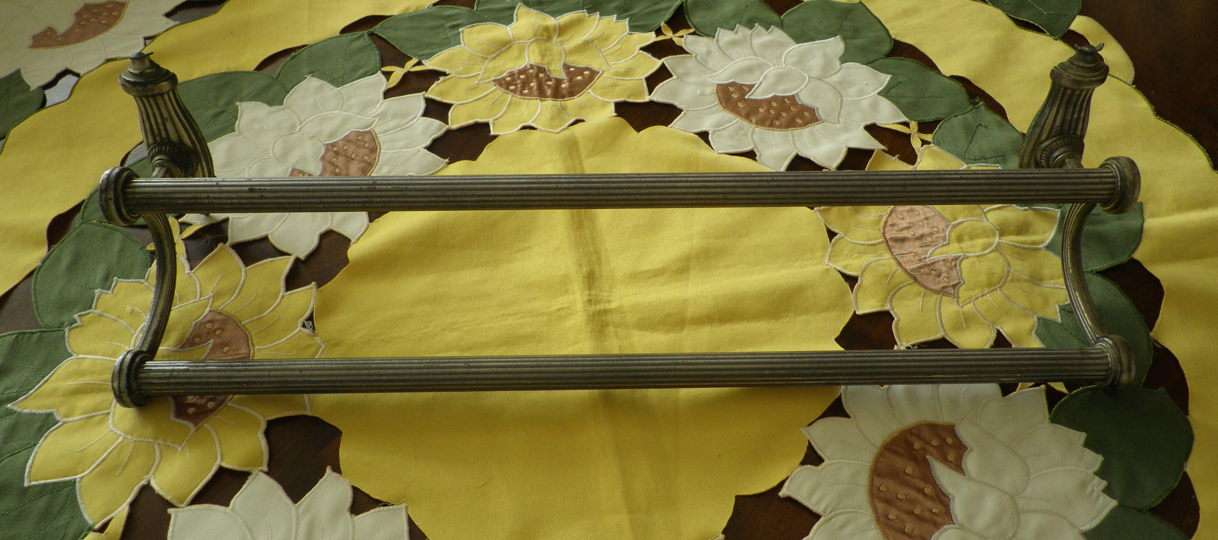 Porte serviettes double mural, style empire -1970-