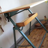 Adjustable drawing table